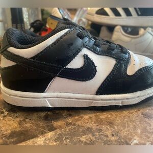 Toddler Nike “Pandas” Sneakers